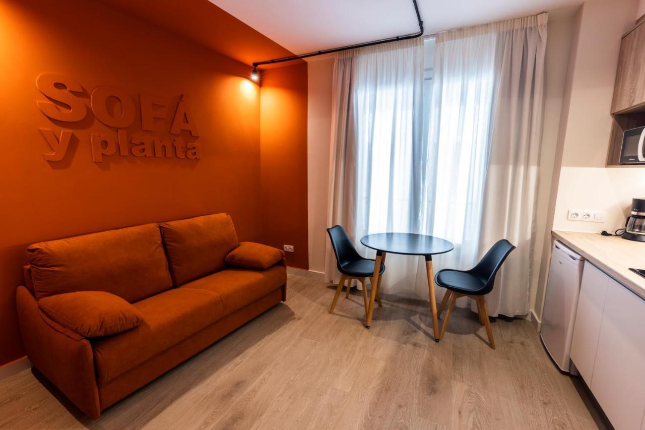 Apartamentos Turisticos De La Bernarda Касерес Экстерьер фото