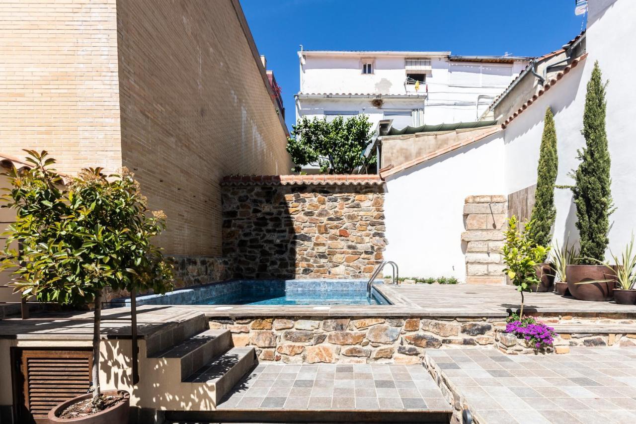 Apartamentos Turisticos De La Bernarda Касерес Экстерьер фото